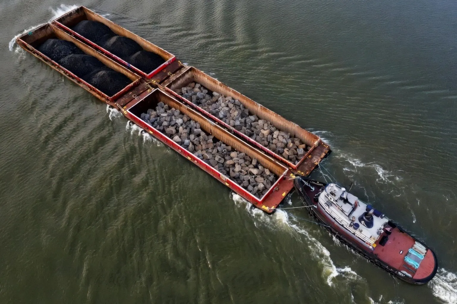 Braen Stone révolutionne sa logistique avec le transport fluvial de granulats