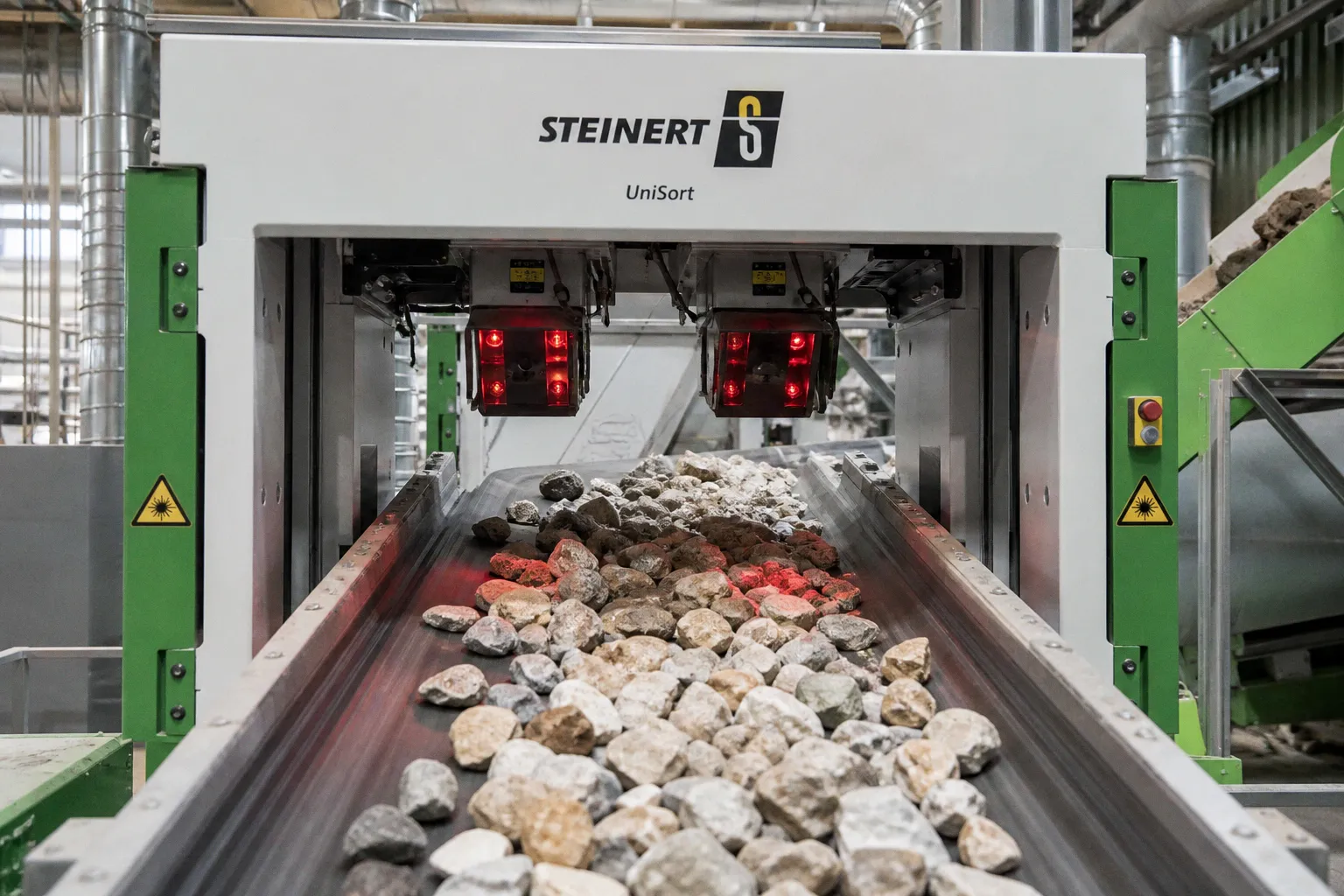 Le tri optique : la révolution industrielle du recyclage des pierres naturelles