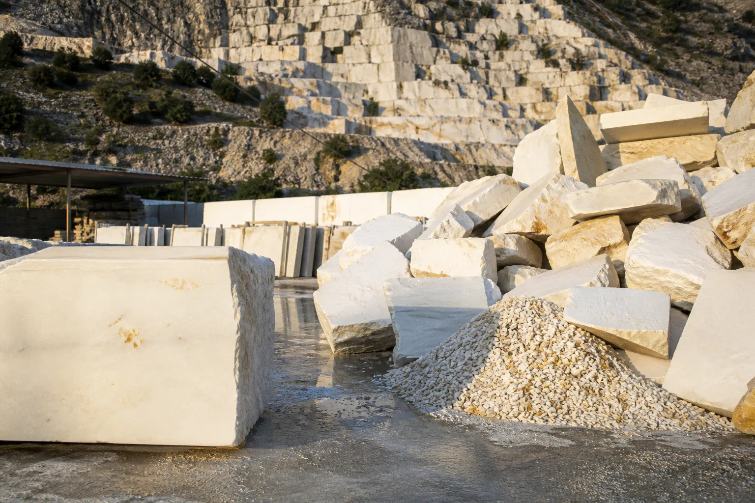 Sardaigne : comment l'industrie du marbre intègre l'économie circulaire et les minéraux critiques