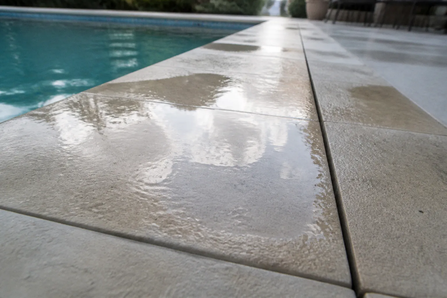 Stagnation d'eau sur terrasse : 5 clés pour l'éviter